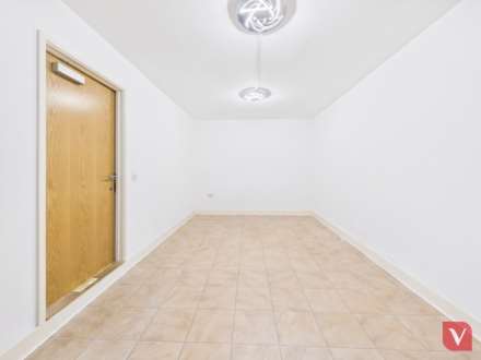 Challney Gardens, Luton, Image 14