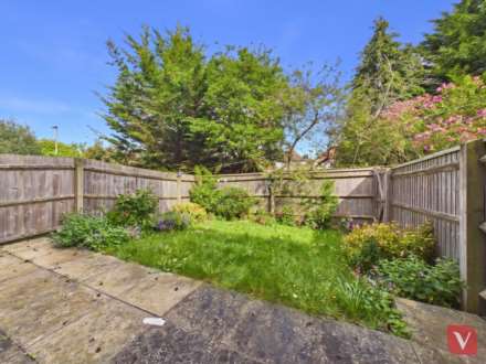 Challney Gardens, Luton, Image 15