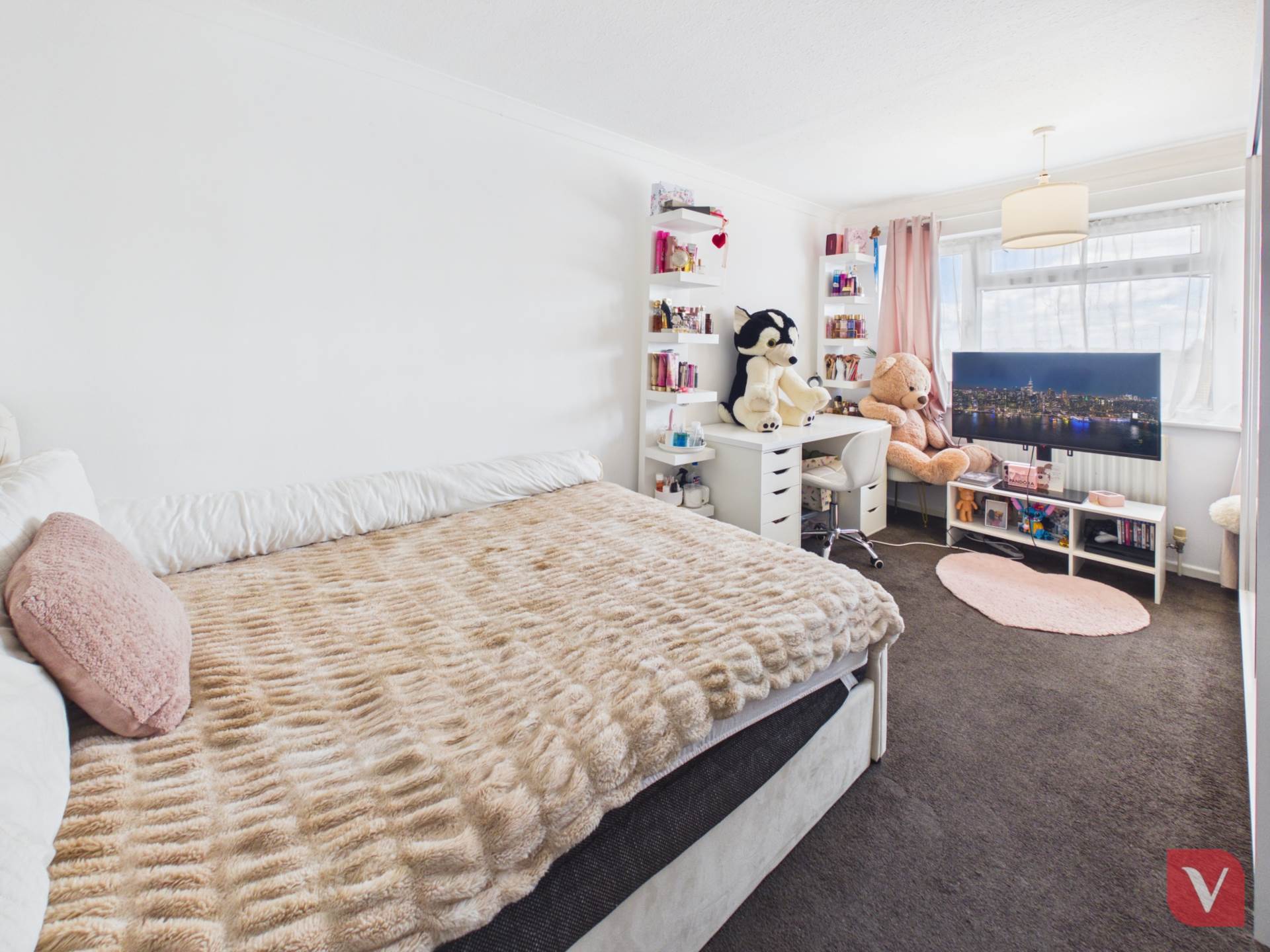 Kinross Crescent, Luton, Image 4