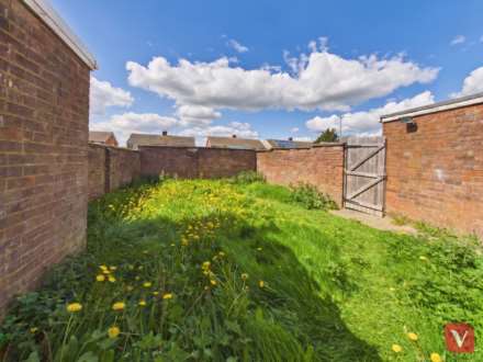 Kinross Crescent, Luton, Image 9