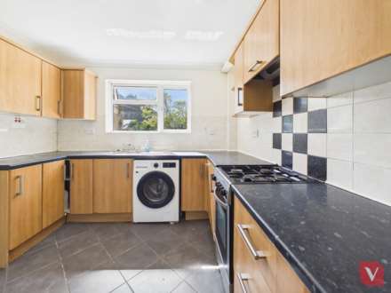 The Grove, Luton, Image 6