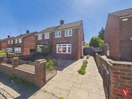 Roman Road, Luton, Image 1