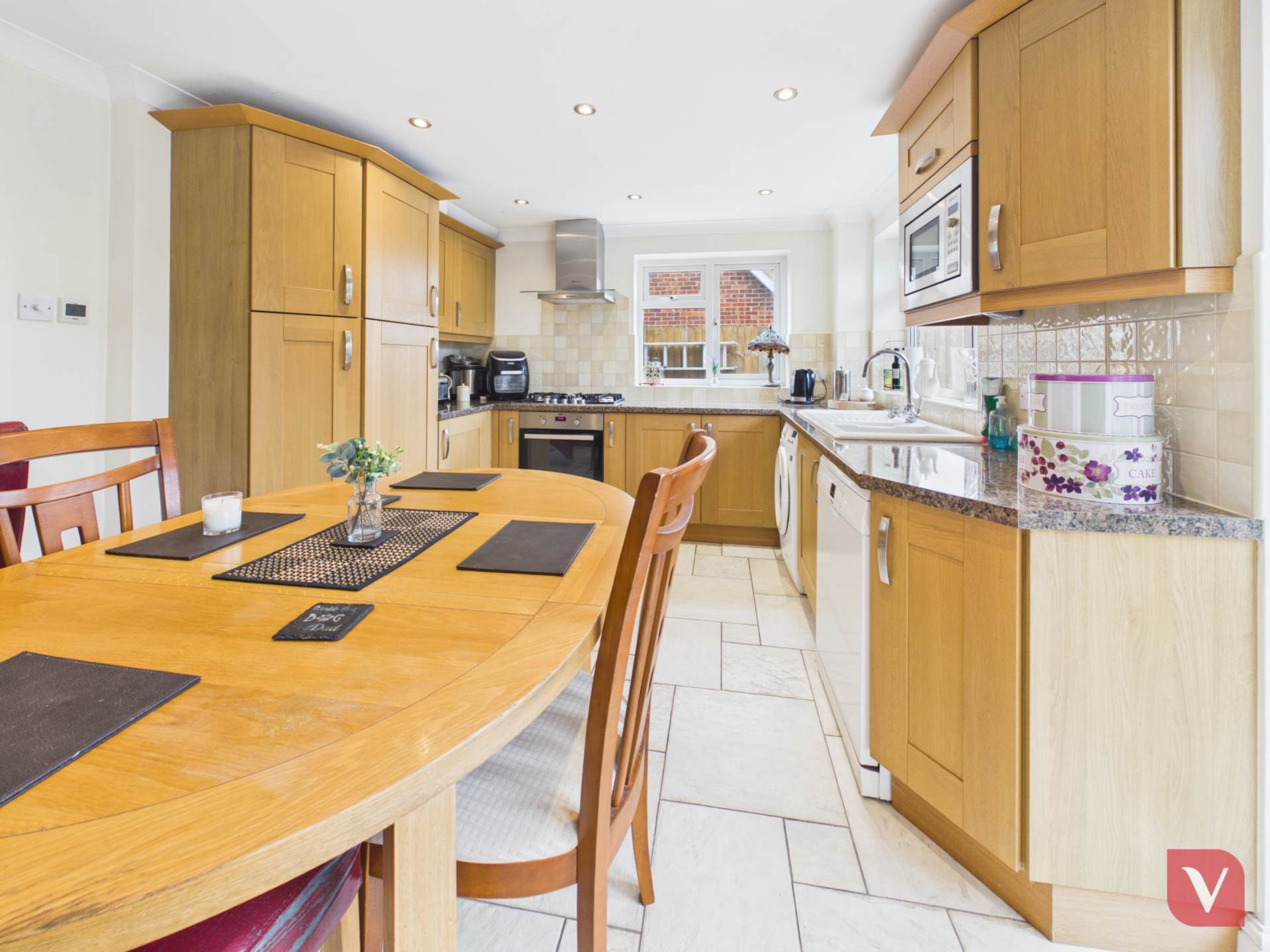 Barking Close, Luton, Image 6