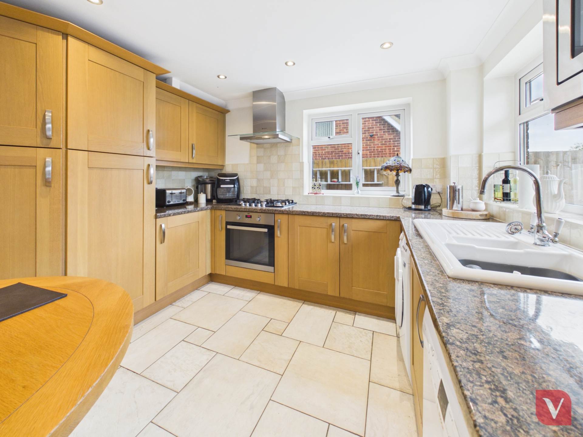 Barking Close, Luton, Image 7