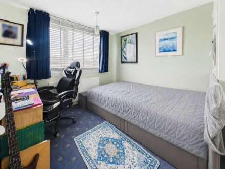 Barking Close, Luton, Image 10