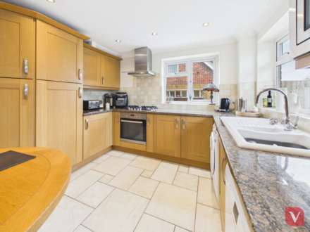 Barking Close, Luton, Image 7