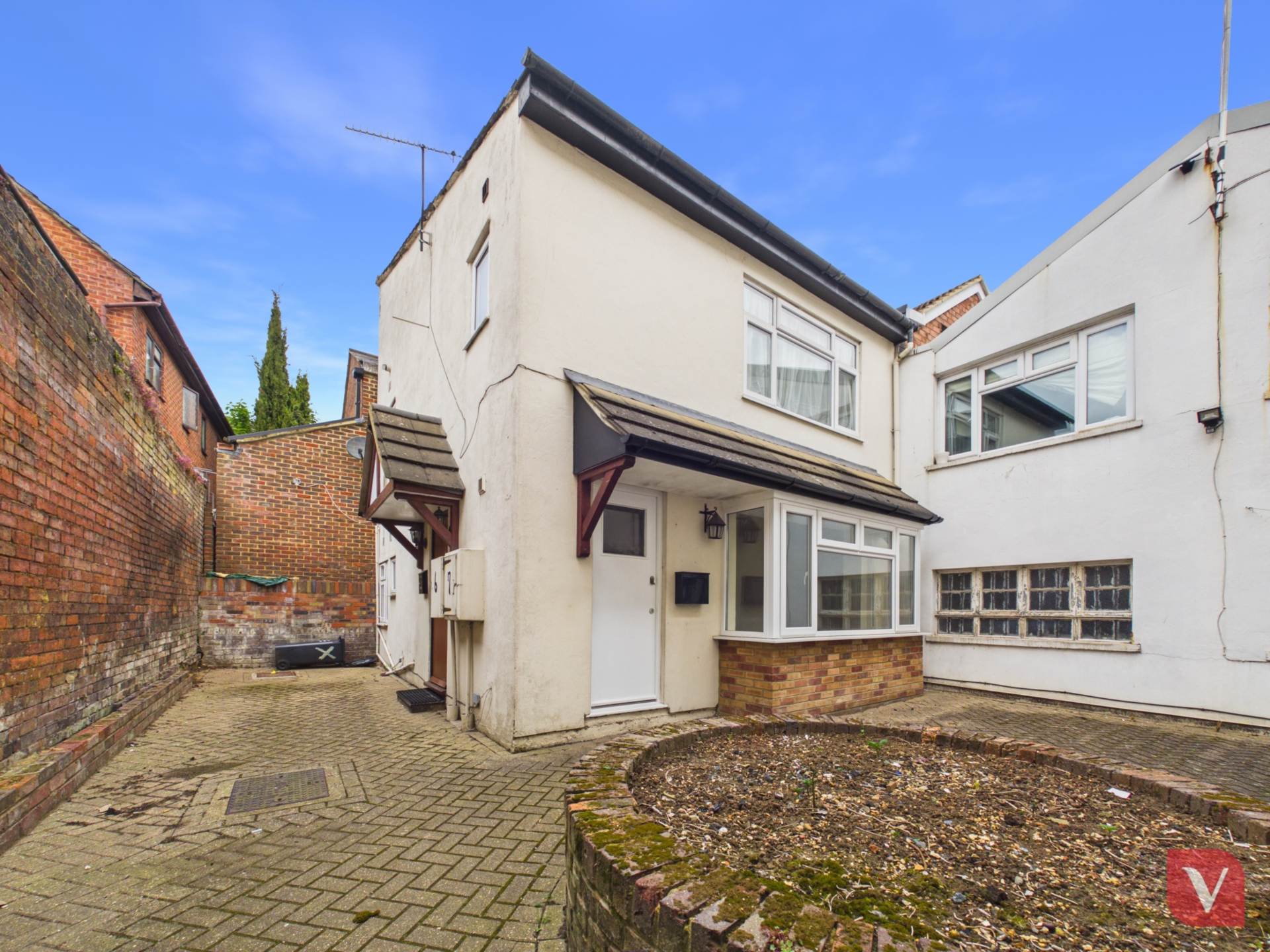 Cardigan Mews, Luton, Image 1