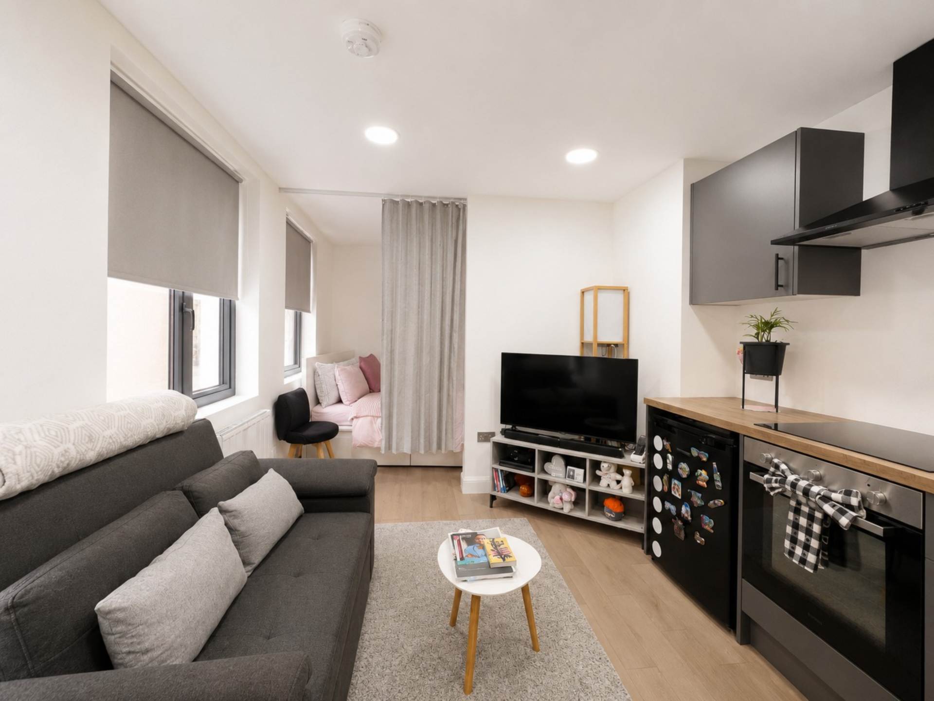 Dunstable Place, Luton, Image 10