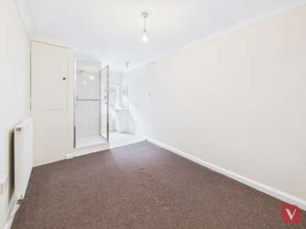 Cardigan Mews, Luton, Image 5