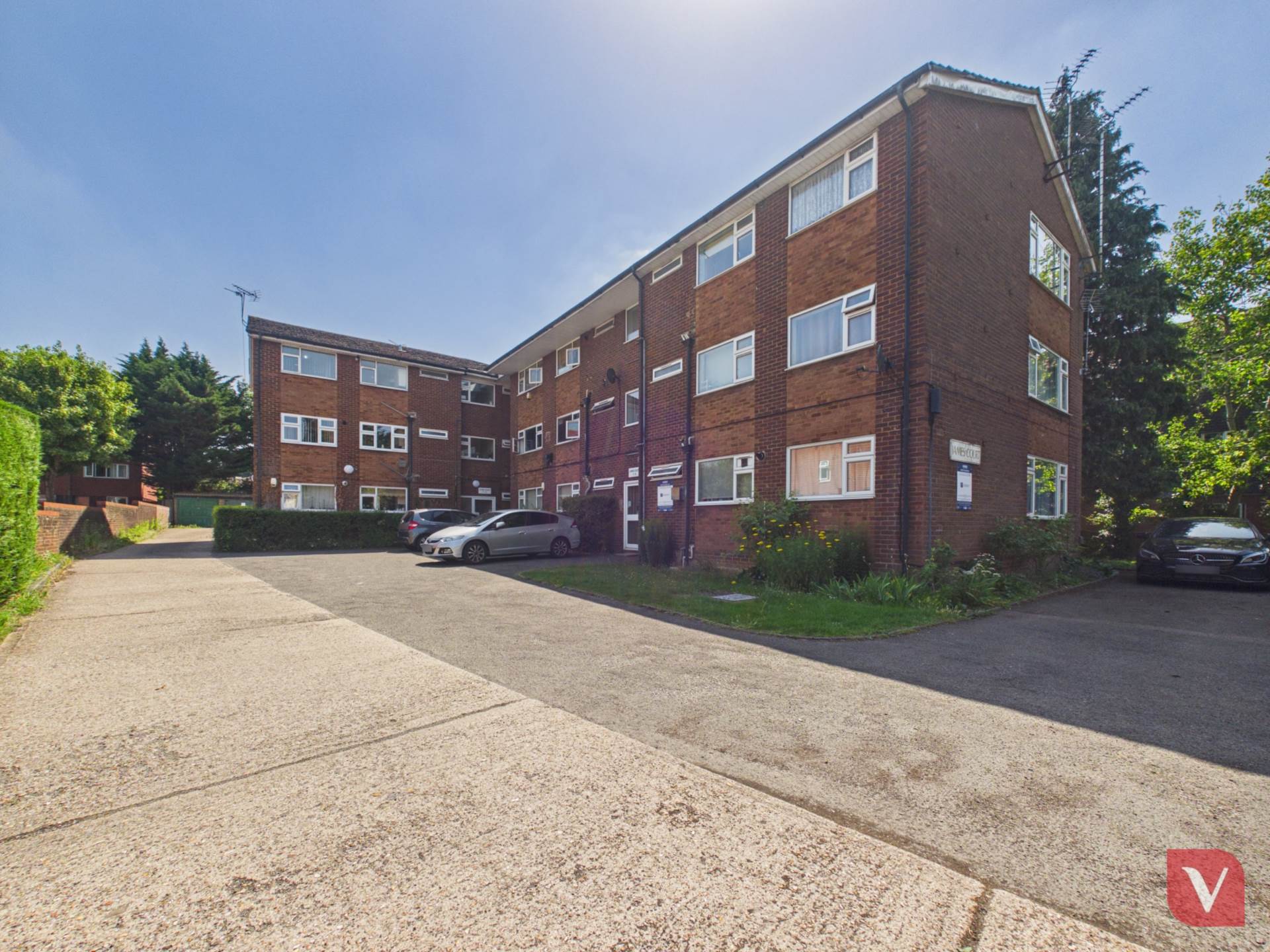 James Court, Luton, Image 1