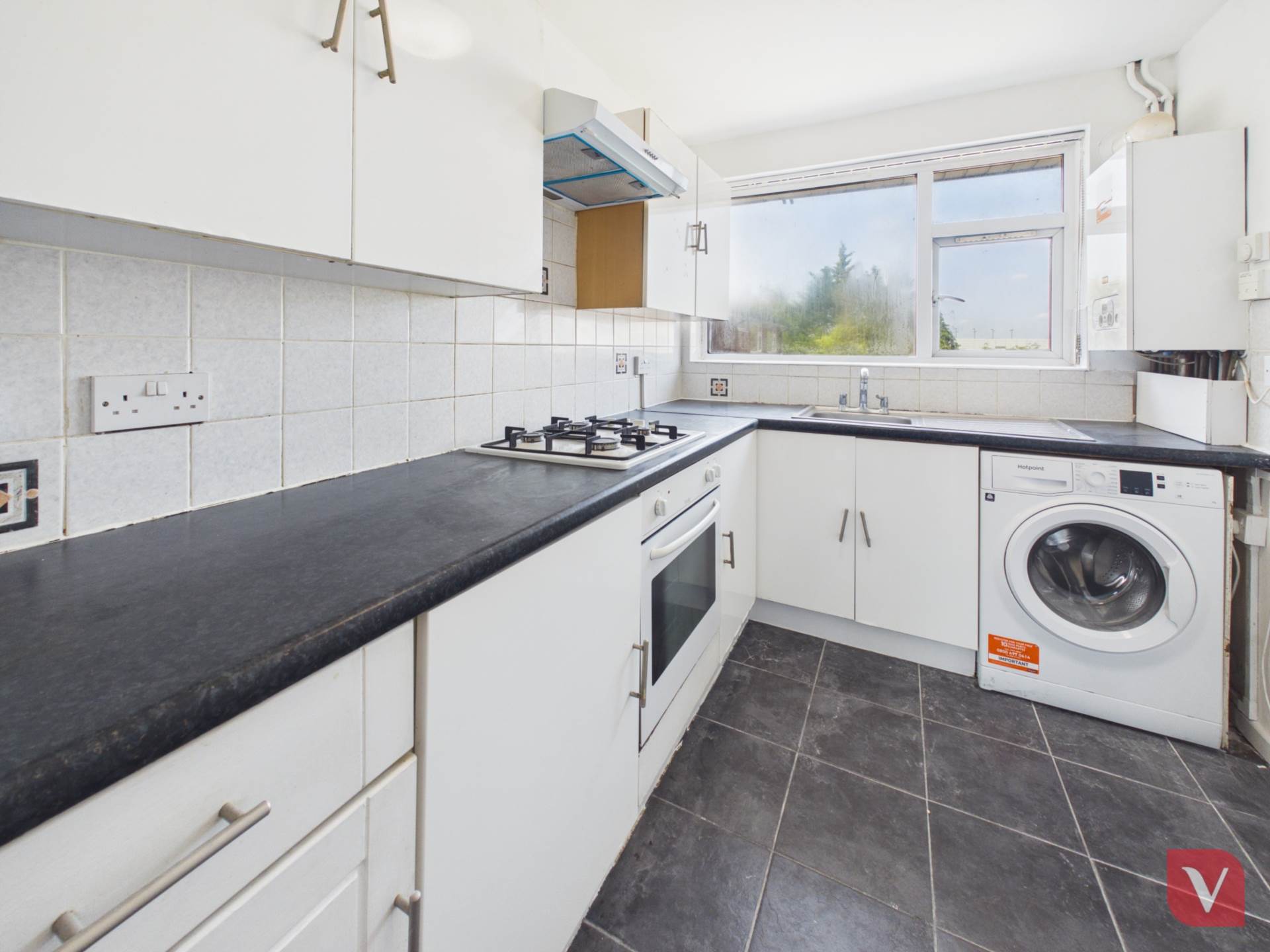 James Court, Luton, Image 7