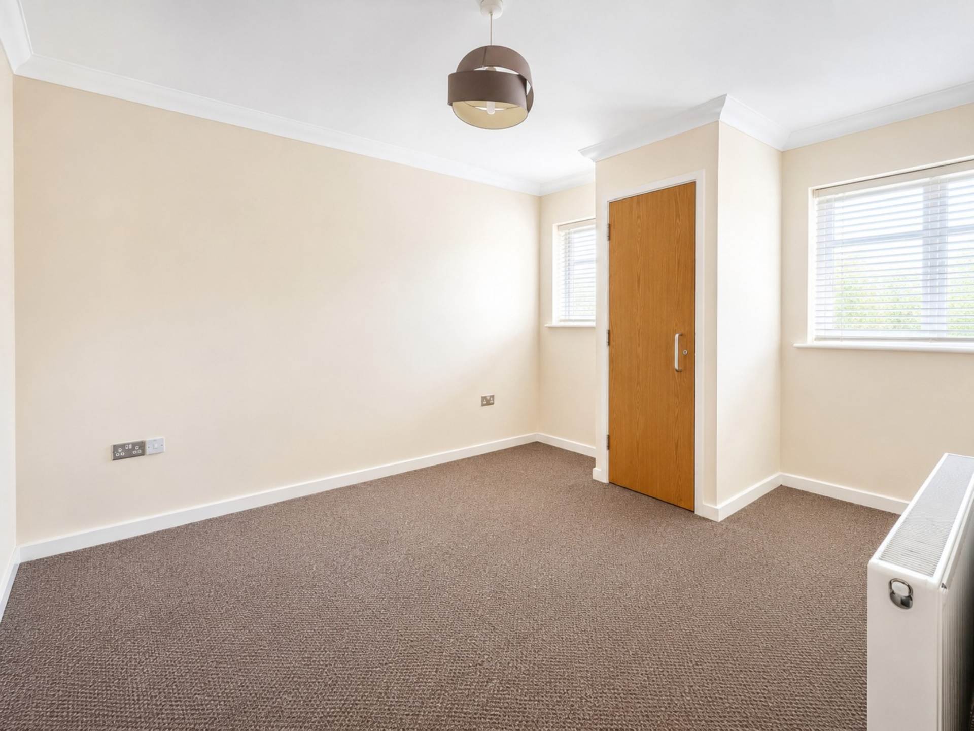 Kingswood Court, Luton, Image 3