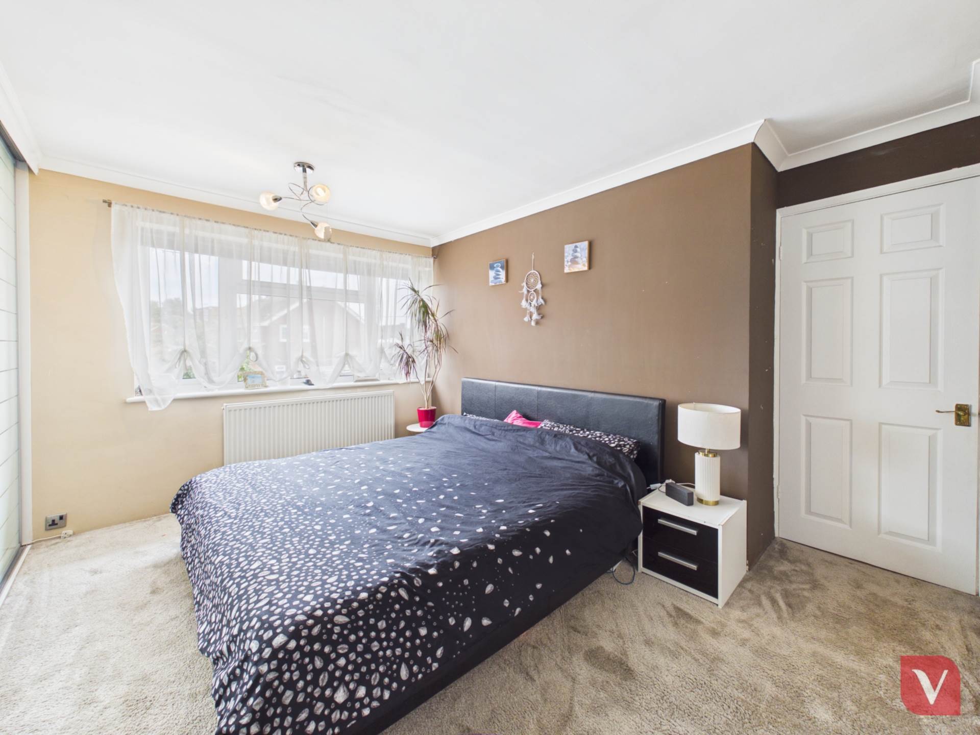 Reaper Close, Luton, Image 10