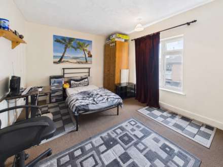 Milton Road, Luton, Image 5