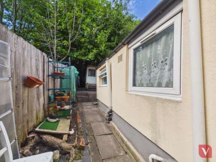 Milton Road, Luton, Image 9