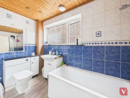 Bramingham Road, Luton, Image 11
