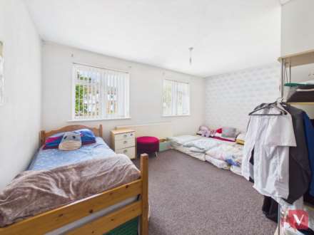 Bramingham Road, Luton, Image 6
