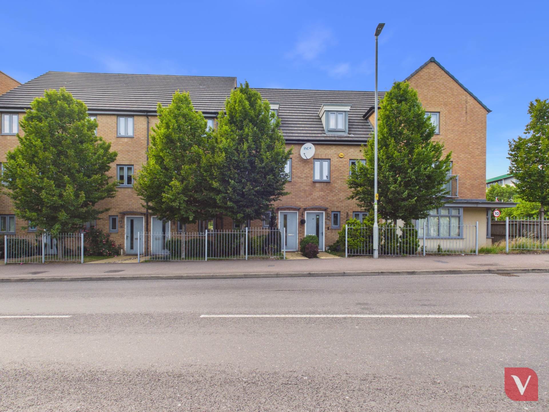 College Drive, Dunstable, Image 15