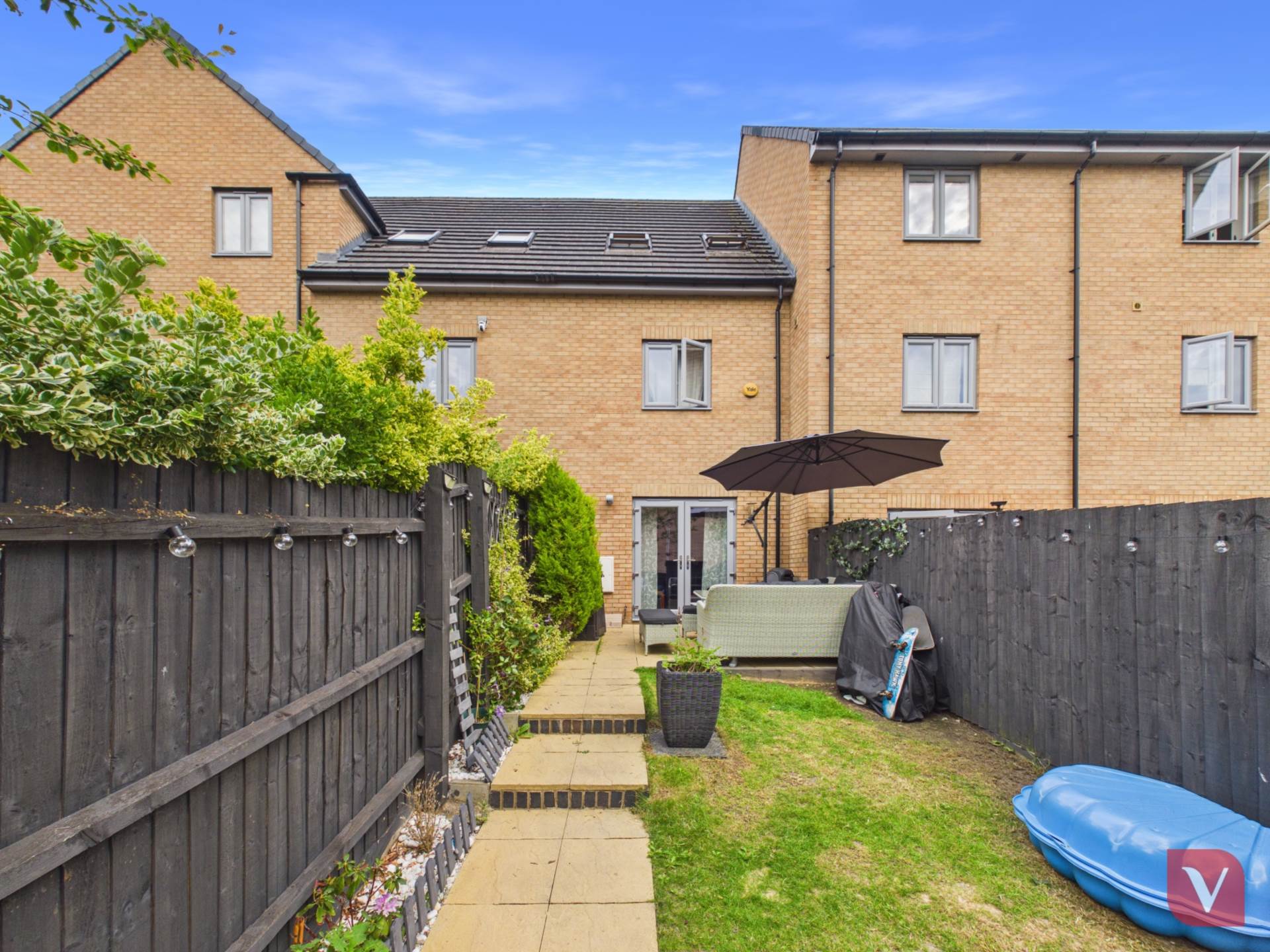 College Drive, Dunstable, Image 16