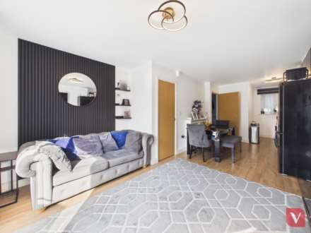 College Drive, Dunstable, Image 7