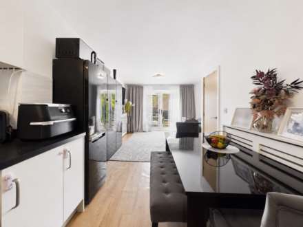 College Drive, Dunstable, Image 9