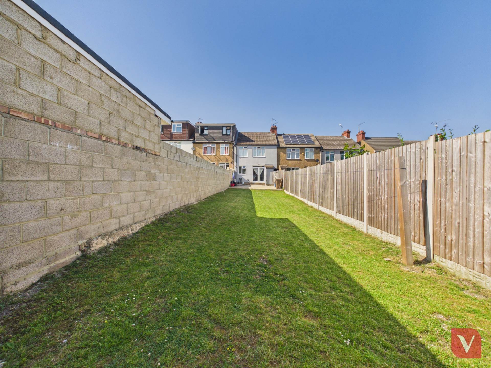 Bradley Road, Luton, Image 13