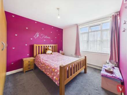 Bradley Road, Luton, Image 10