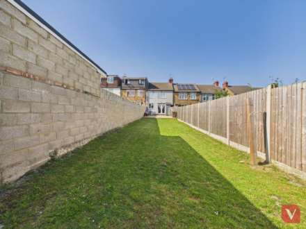 Bradley Road, Luton, Image 13