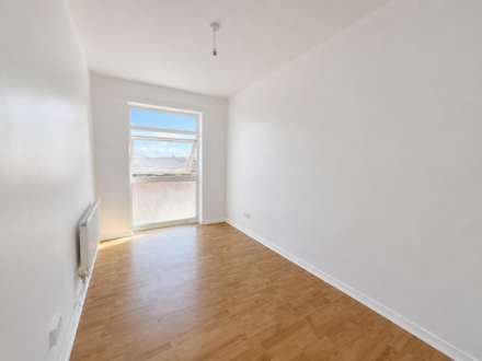 Elderberry Close, Luton, Image 8