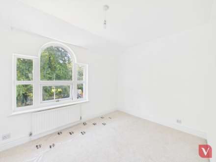 The Osprey, Watermead, Image 12