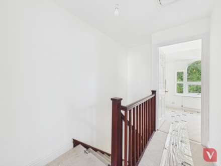 The Osprey, Watermead, Image 9