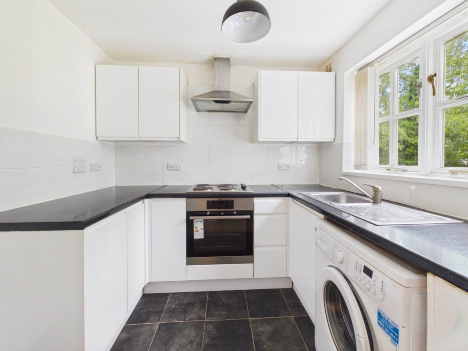 Strartford Road, Milton Keynes, Image 3