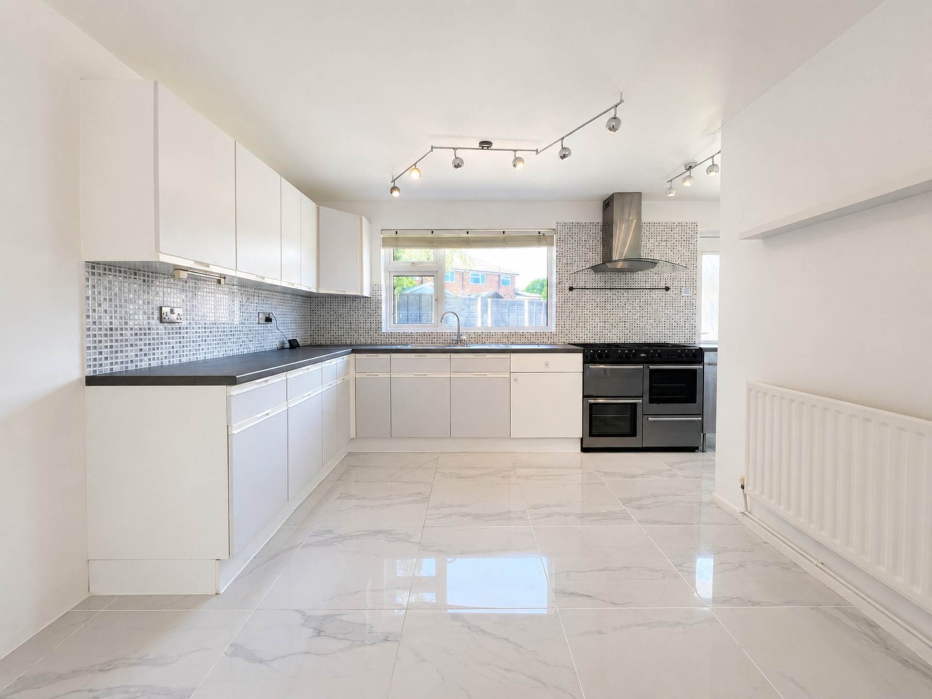 Ashfield Way, Luton, Image 6