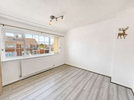Ashfield Way, Luton, Image 13
