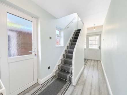 Ashfield Way, Luton, Image 4
