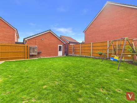 Dalmatian Drive, Dunstable, Image 19