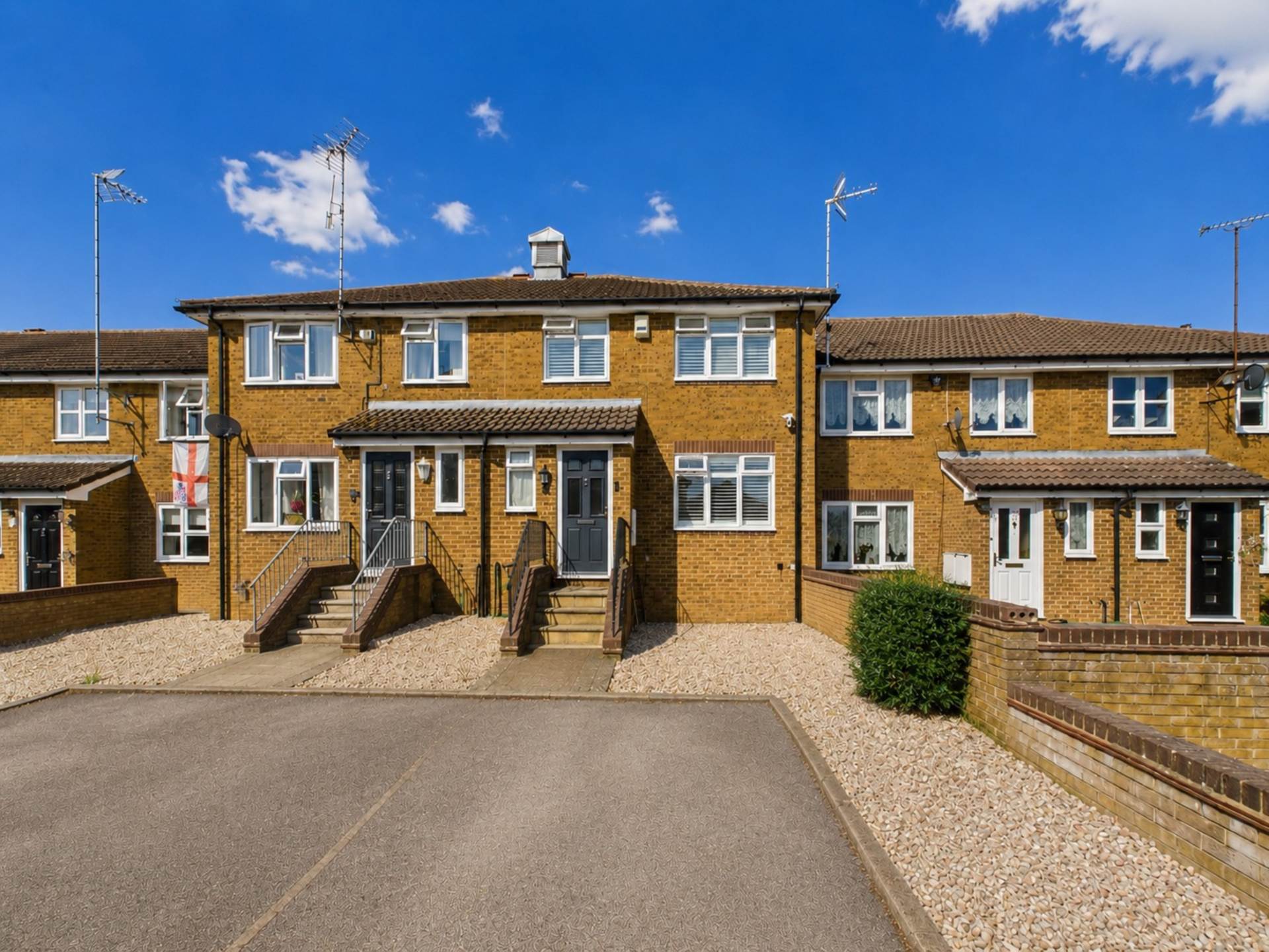Whitwell Close, Luton, Image 1