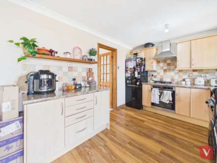 Whitwell Close, Luton, Image 11