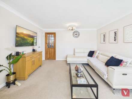 Whitwell Close, Luton, Image 7