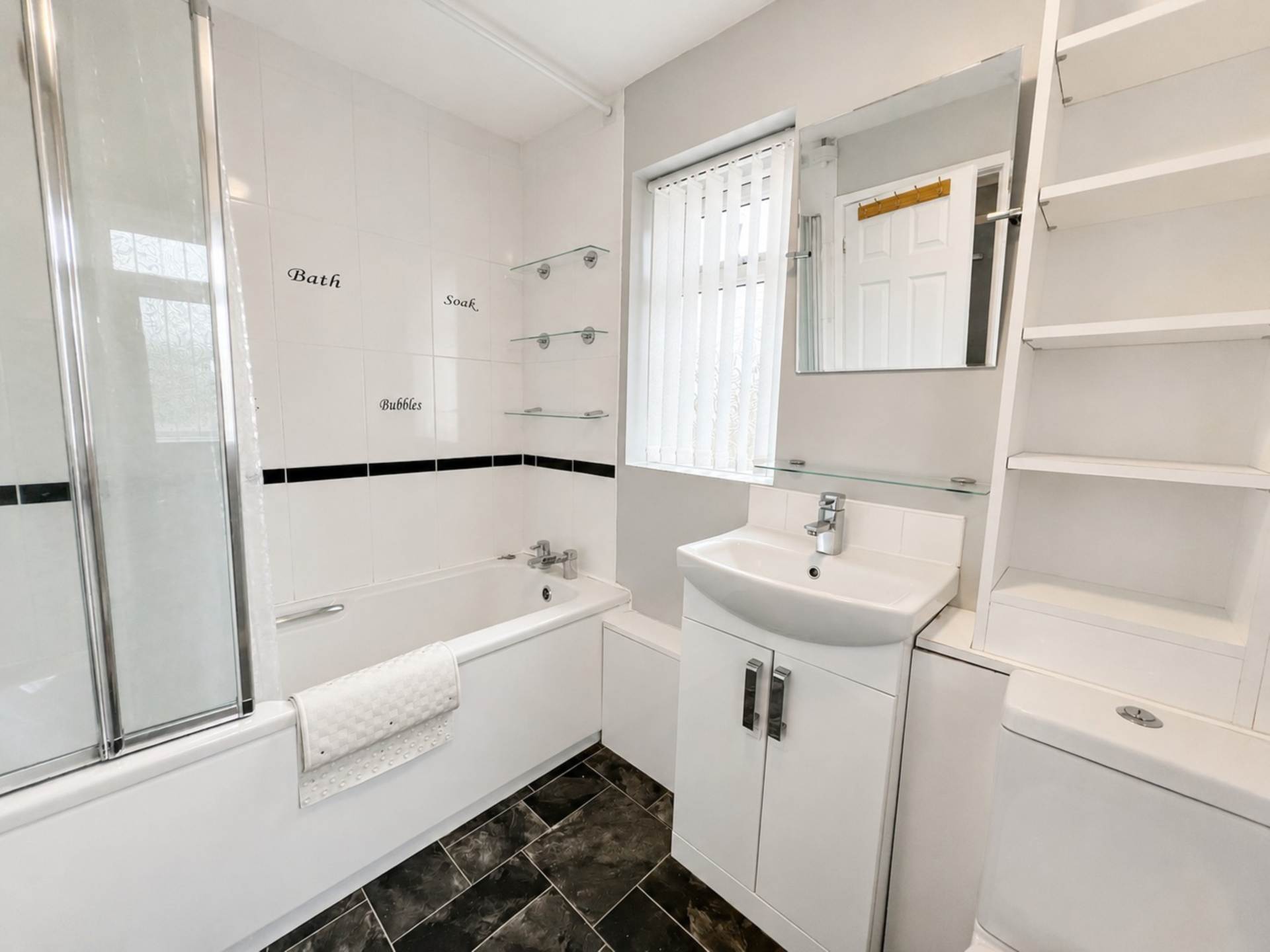 Gelding Close, Luton, Image 13