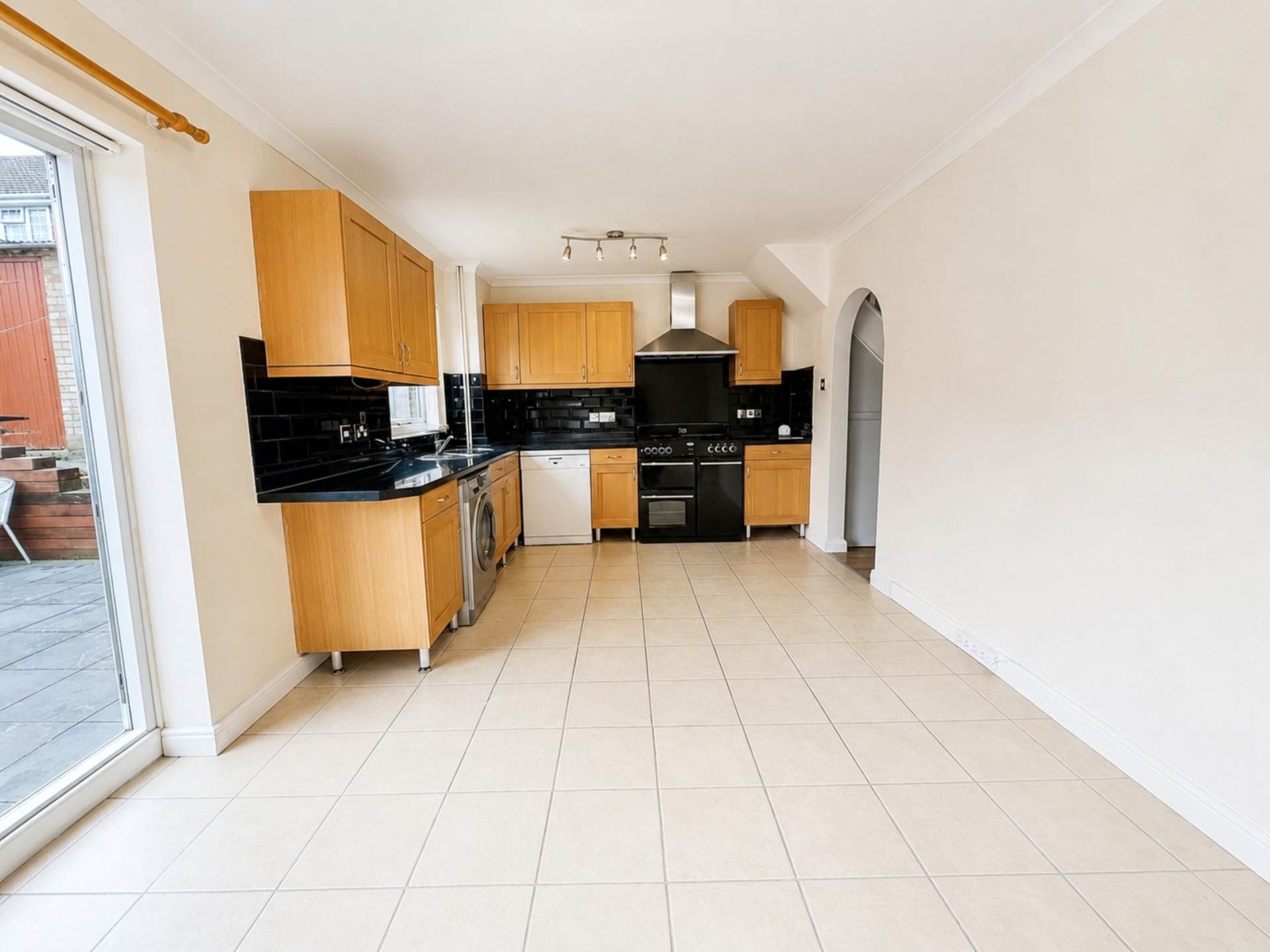 Gelding Close, Luton, Image 7