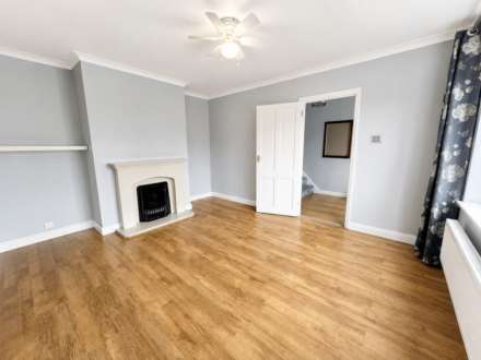 Gelding Close, Luton, Image 4