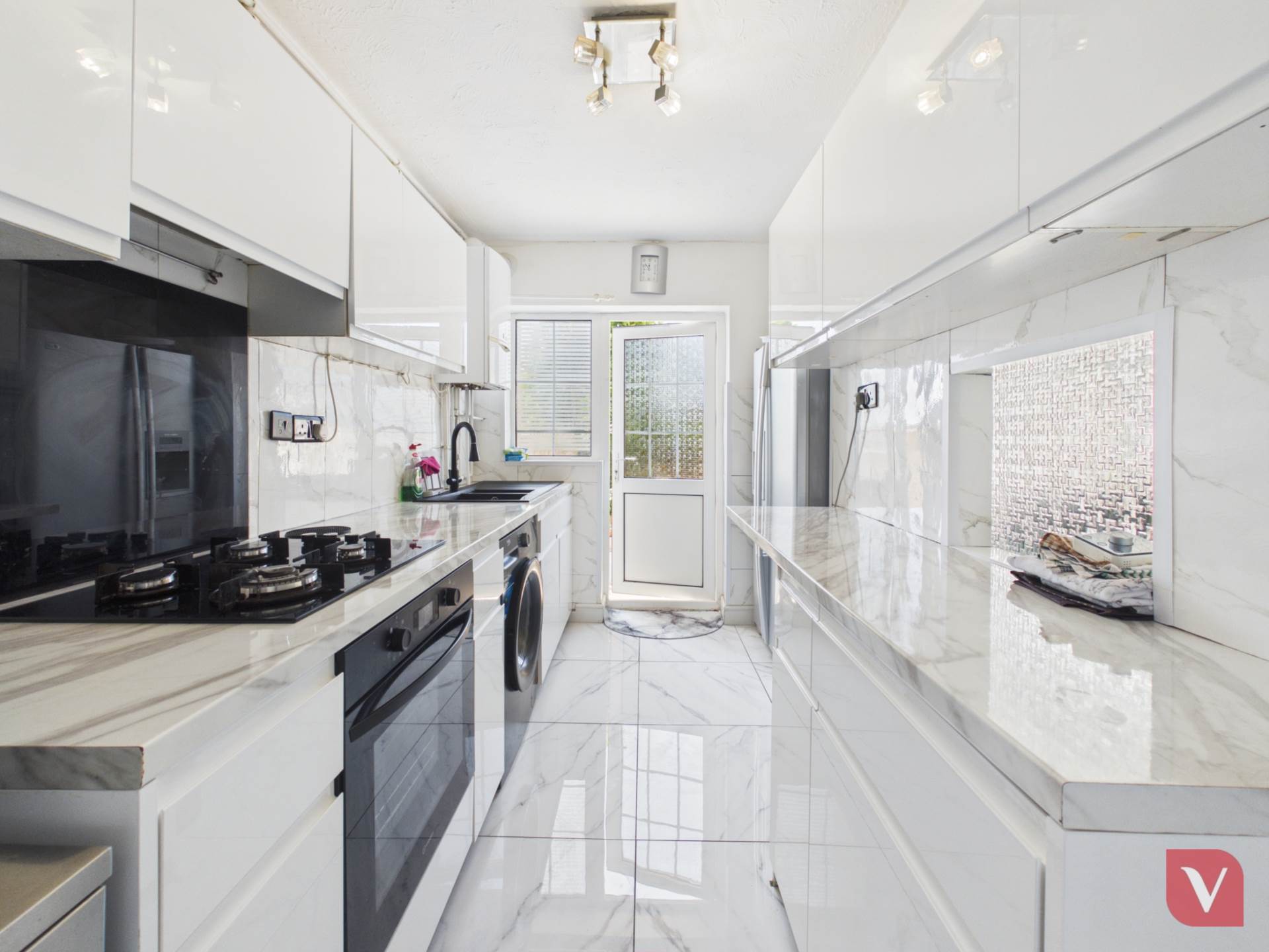 Aldenham Close, Luton, Image 3