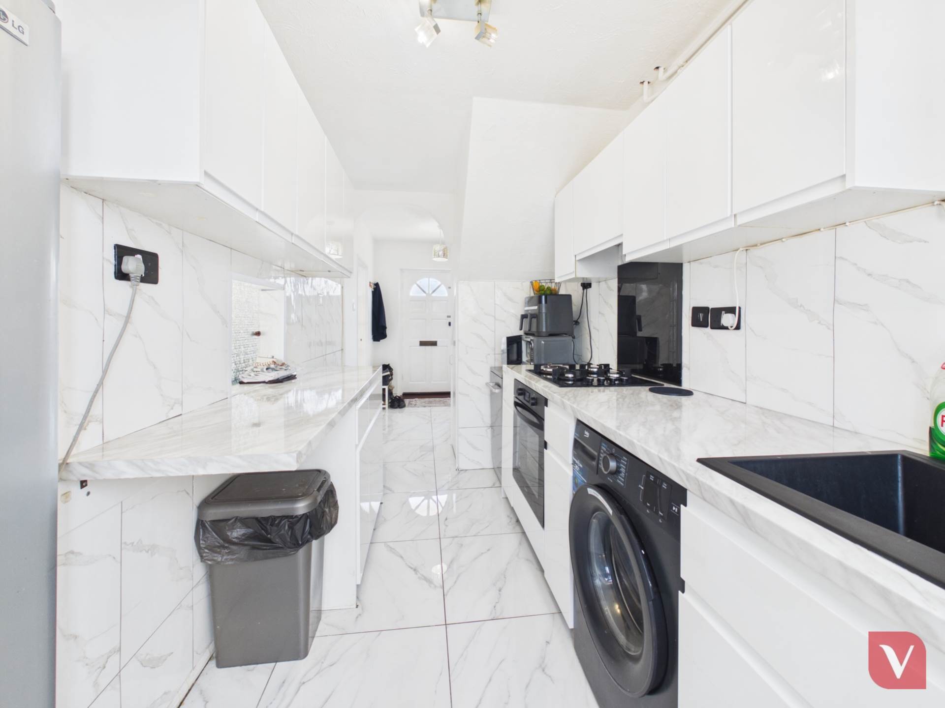 Aldenham Close, Luton, Image 5
