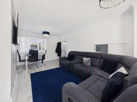 Aldenham Close, Luton, Image 7