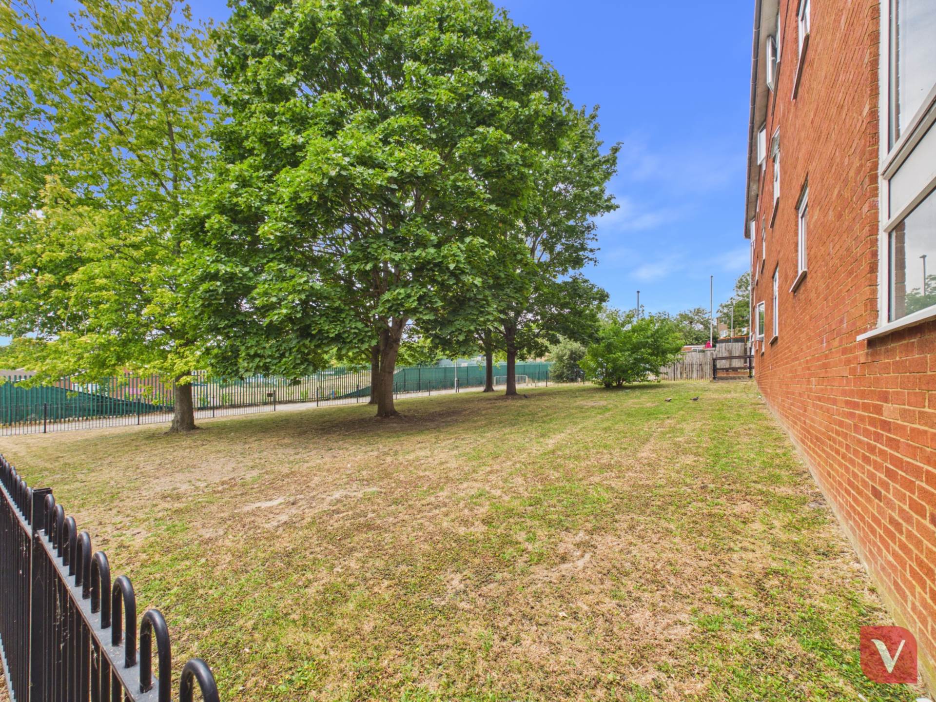 Wexham Close, Luton, Image 8