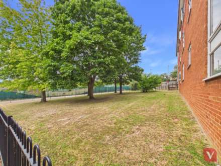 Wexham Close, Luton, Image 8