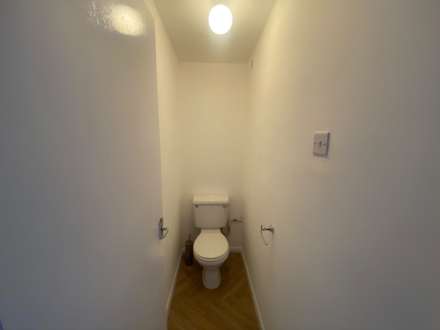 Copenhagen Close, Luton, Image 7