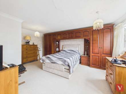 Wheatfield Road, Luton, Image 10