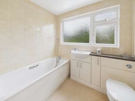 Wheatfield Road, Luton, Image 12